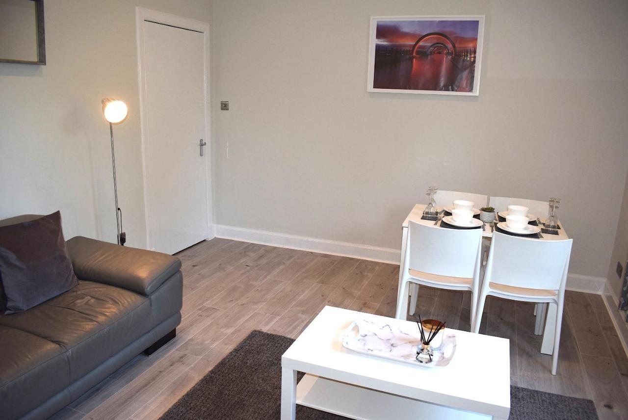 Kelpies Serviced Apartments- Victoria ฟัลเคิร์ก ภายนอก รูปภาพ