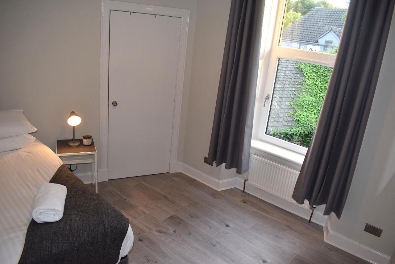 Kelpies Serviced Apartments- Victoria ฟัลเคิร์ก ภายนอก รูปภาพ